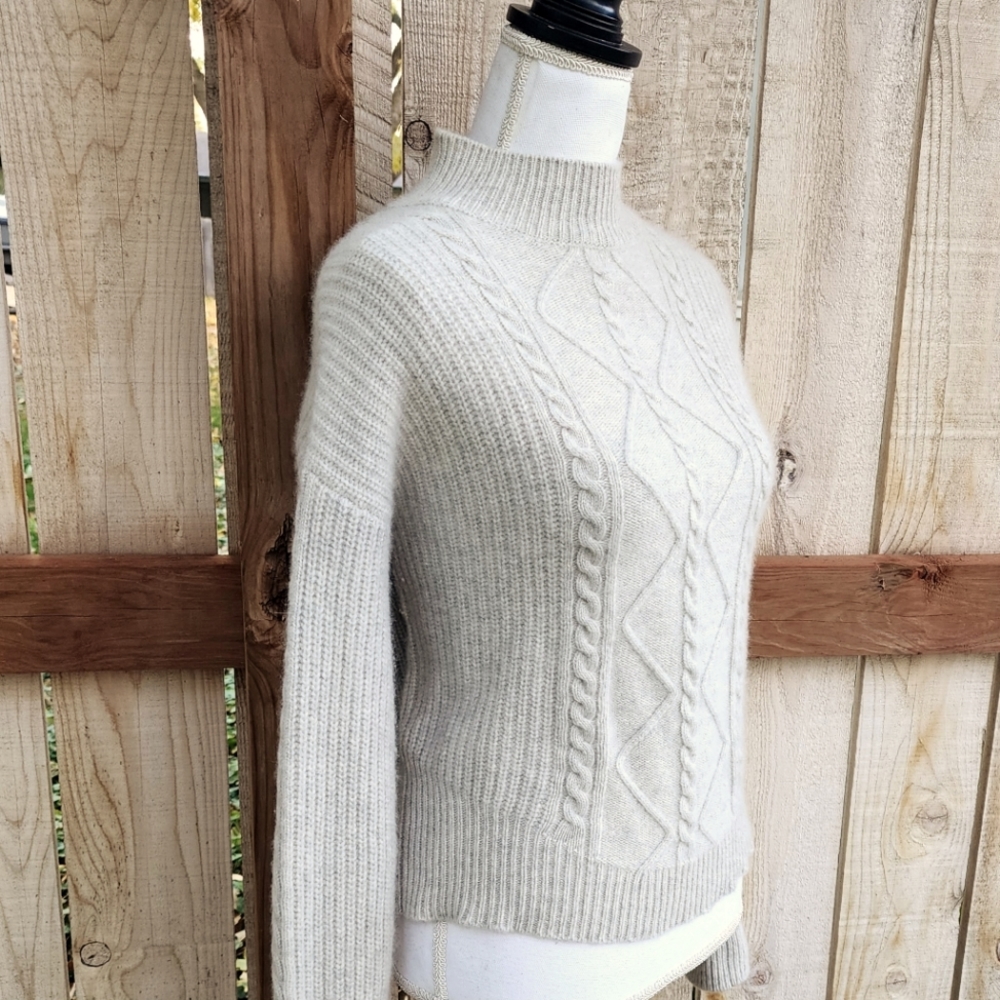 Cynthia Rowley Cream Cable Knit Sweater